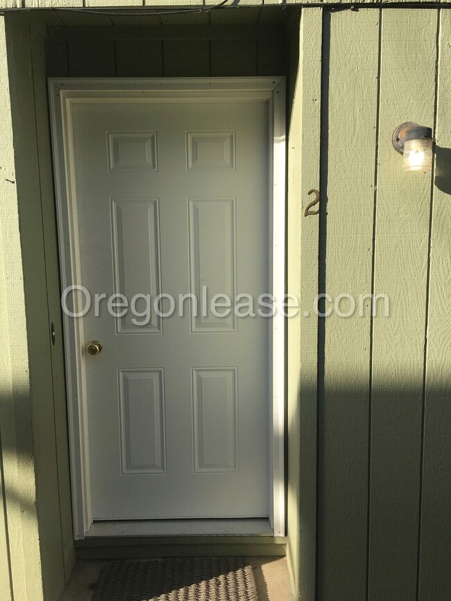 Photo - 2 bed 1.5 bath West Springfield Townhouse Unidad 97 D st. #2