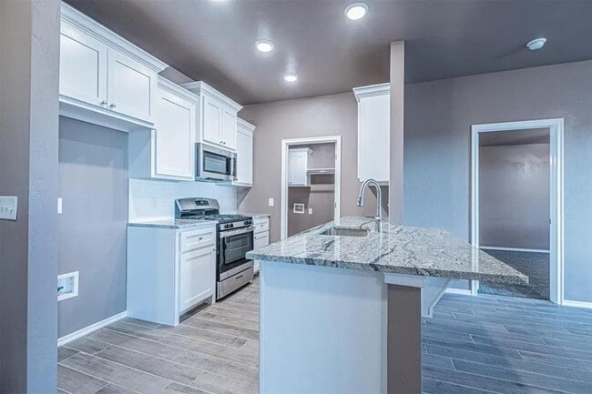 Photo - 1706 Highland Loop