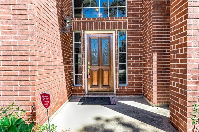 Photo - 7902 Feather Springs Dr