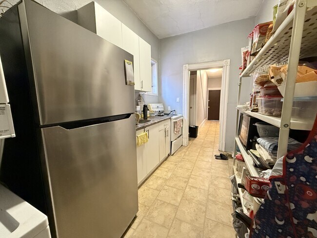 Photo - 145 Grant Ave Unité 1