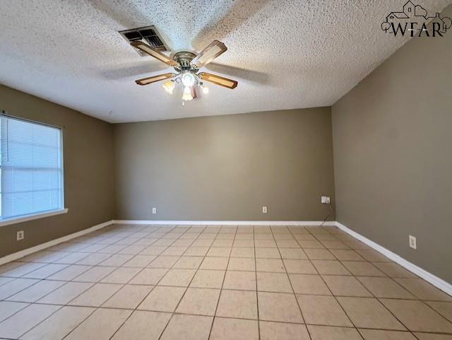 Photo - 4800 K Mart Dr