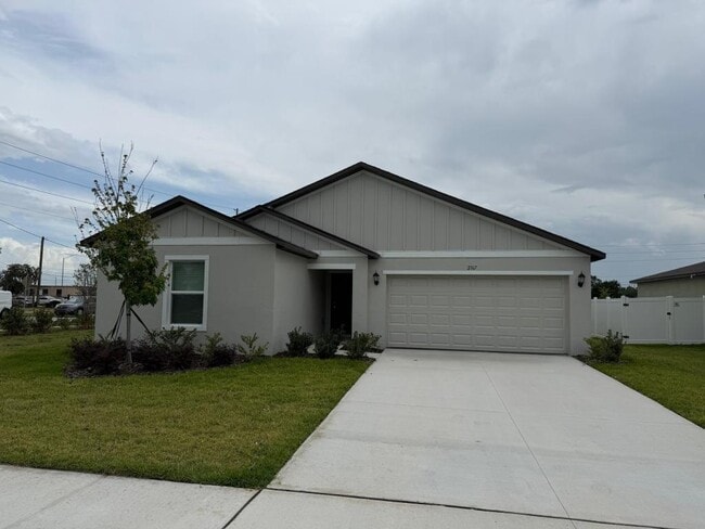 Building Photo - 2167 Lone Oak Ln