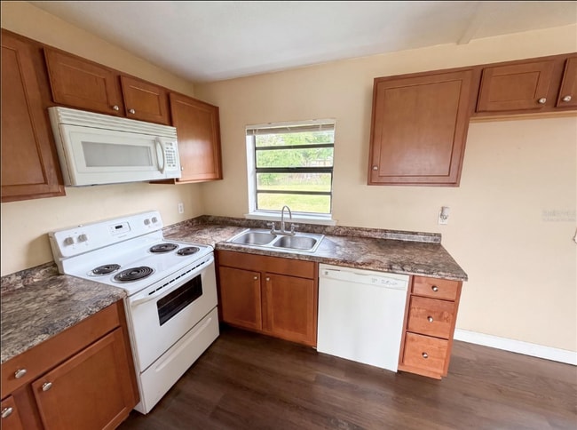Photo - 702 S Solandra Dr