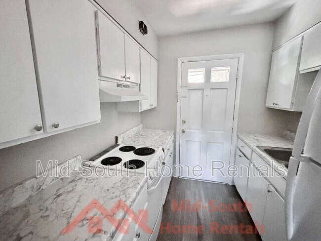 Photo - 25 N Idlewild St Unit 10
