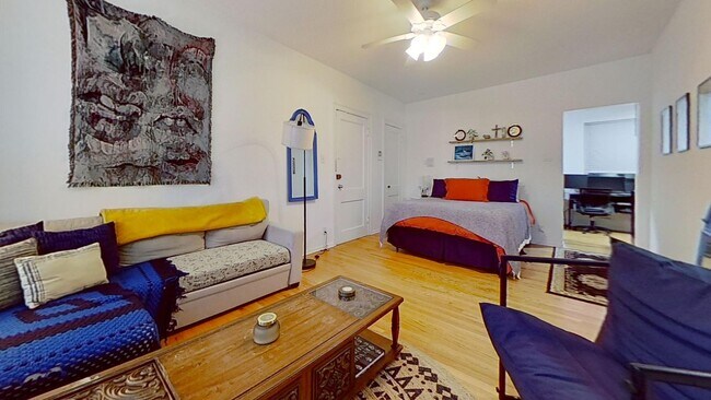 Photo - 734-44 W. Aldine