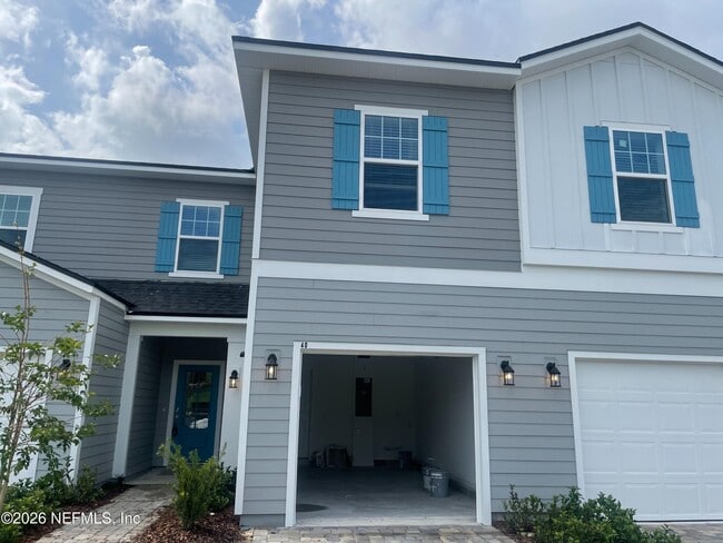 Building Photo - 40 Pinebury Ln