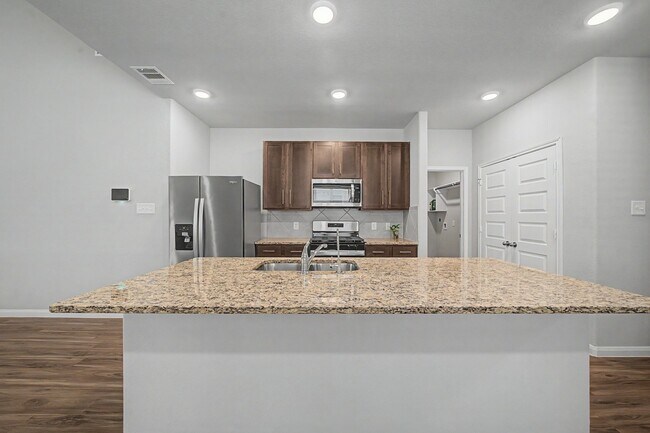 Photo - 13820 Goldeye Dr