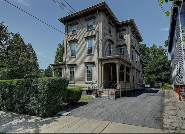 Building Photo - 156 Cypress St Unit 2 Rental