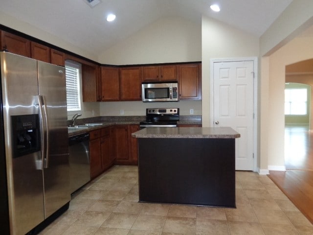 Photo - 1075 Savannah Ave