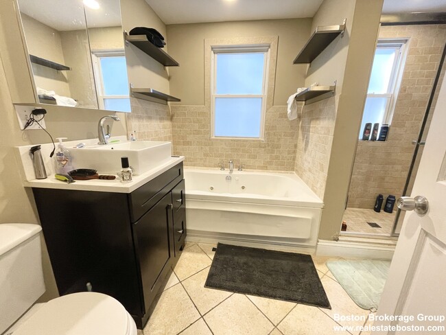 Photo - 8 Taft St Unit #2A