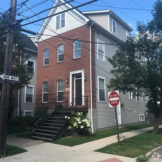 Building Photo - 600 Literary Rd Rental