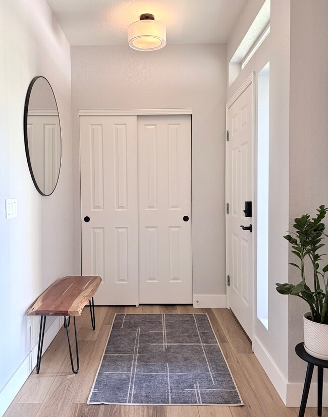Building Photo - 804 Summer Hawk Dr Unit #1204