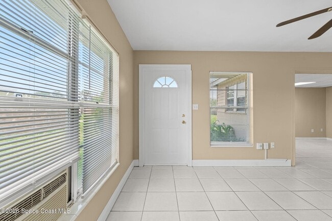 Photo - 1833 Jackson Ave