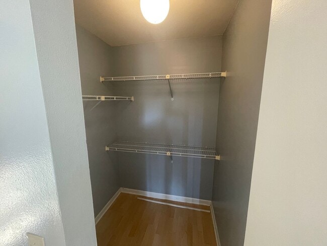 Photo - Lorandos Rental Unit 906-5 RENT