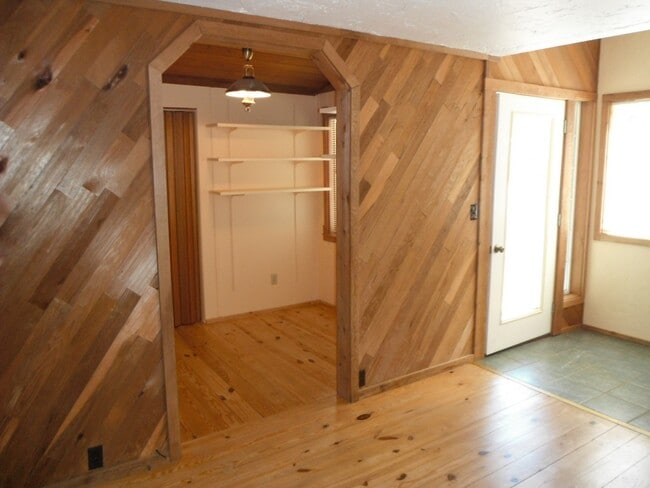 Photo - 1941 28th Pl