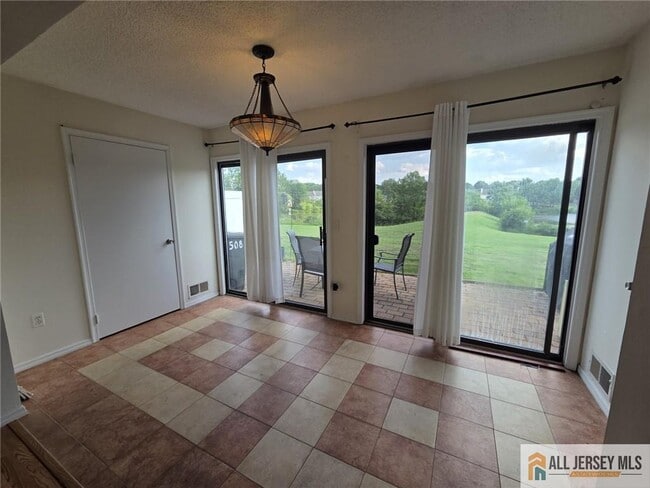 Photo - 508 Brokaw Ct