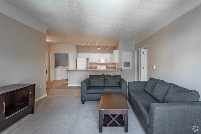 4BR, 4BA - 1,540SF