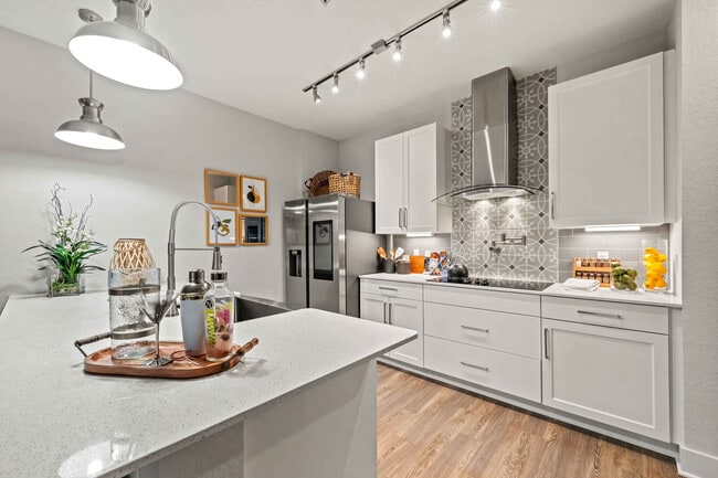 Photo - Mallory Square