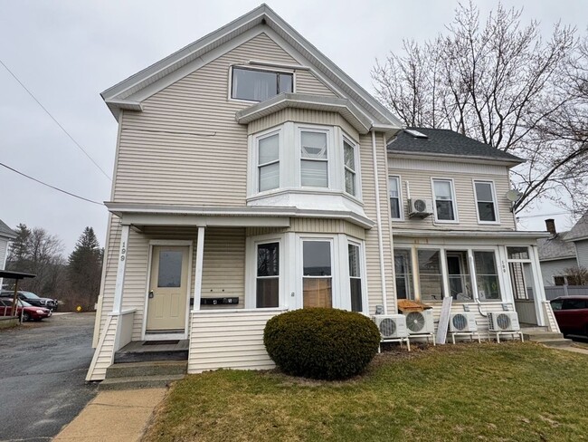 Building Photo - 199 E Main St Unit 2