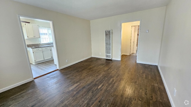 Building Photo - 3009 Carmona Ave Unit 1 Rental