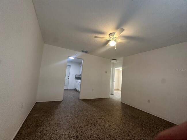 Photo - 995 Childs Ave