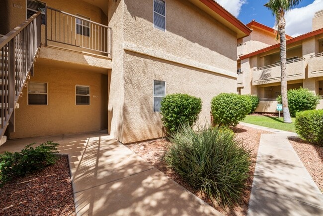 Photo - 10410 N Cave Creek Rd Unidad 1125