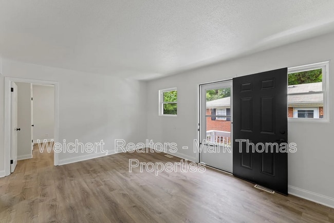 Photo - 1522 N Roxboro St