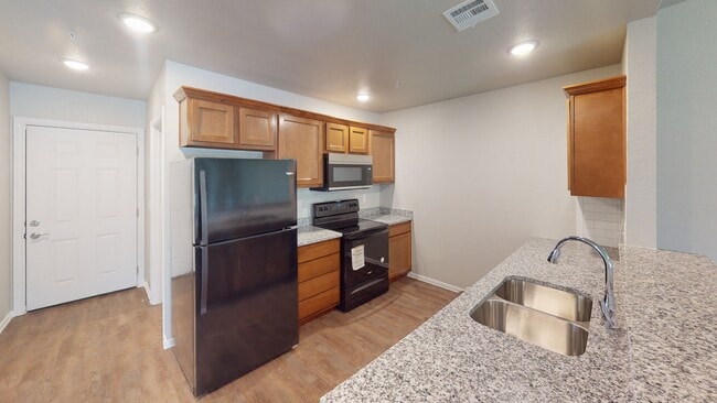 Photo - 407 E Tonner Ave