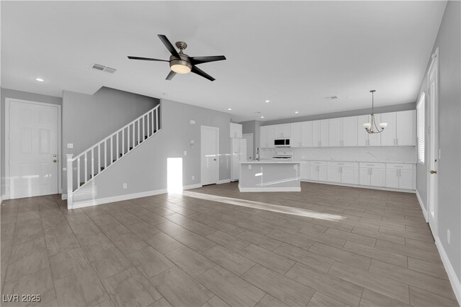 Photo - 67 Dogwood Hills St