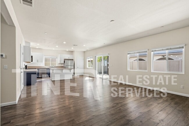 Photo - 22 Tulip Ridge Ct.