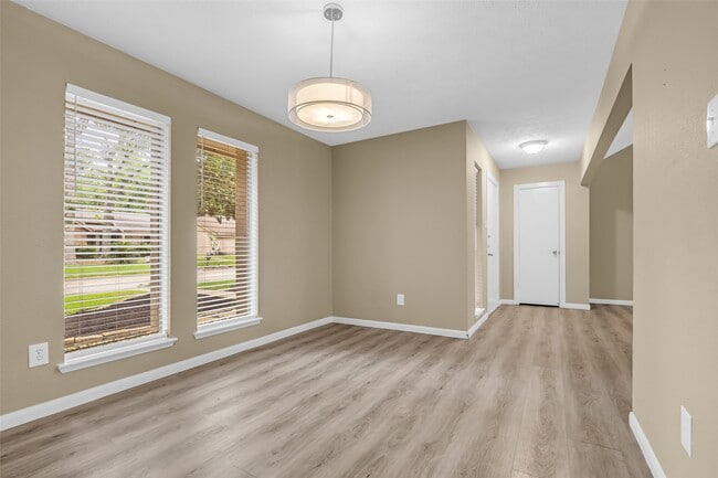 Photo - 3706 Glenwood Springs Dr