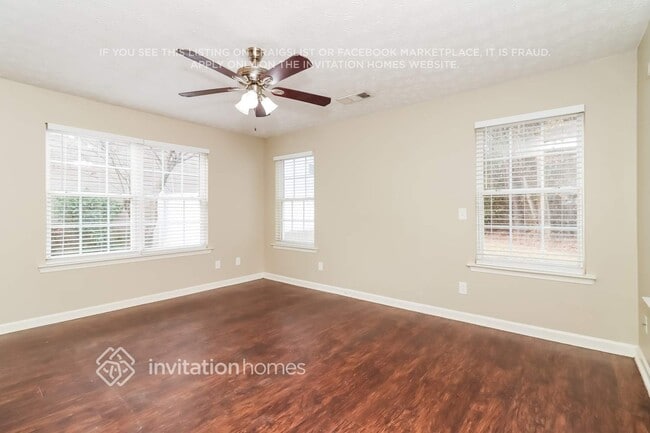 Photo - 866 Windcroft Cir NW