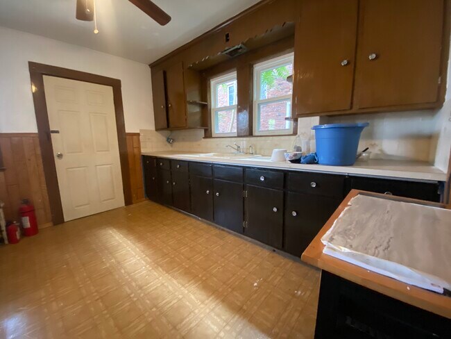 Photo - 25 Embassy Rd