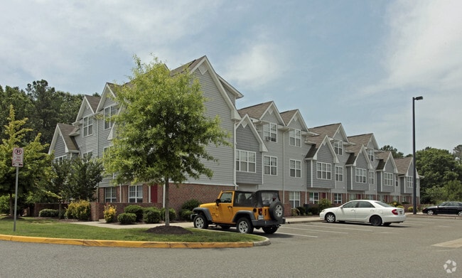 The Suites at Port Warwick