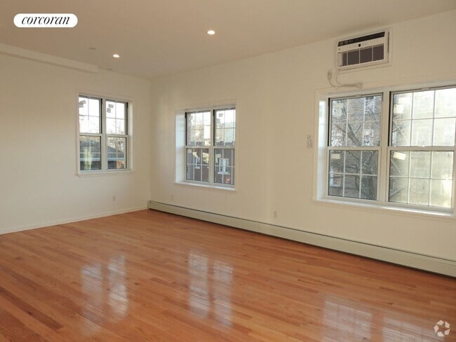 Building Photo - 577 77th St Rental
