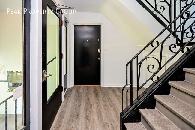 Photo - 203 Loraine Ave Unit 4