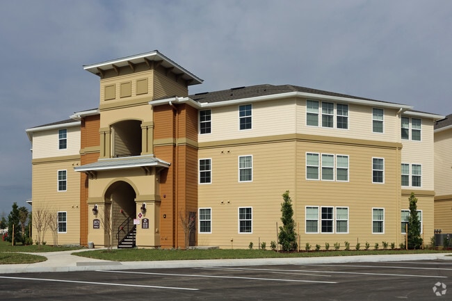 Photo - Grove Park Apartment Homes