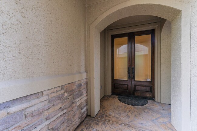 Photo - 407 W Bell St