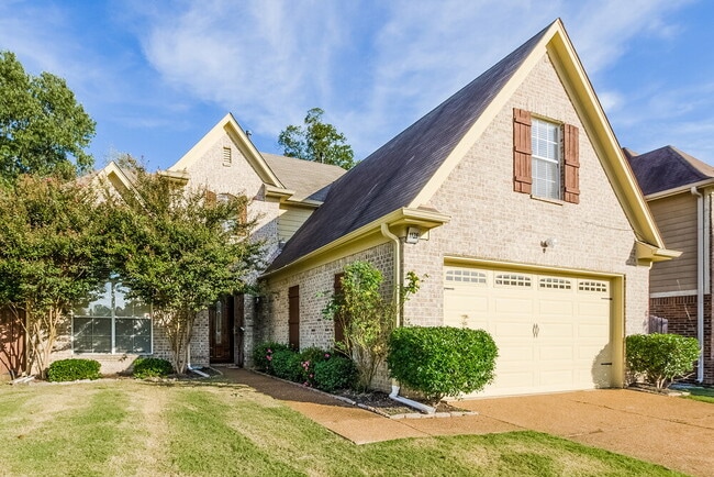 Photo - 1128 Casentino St