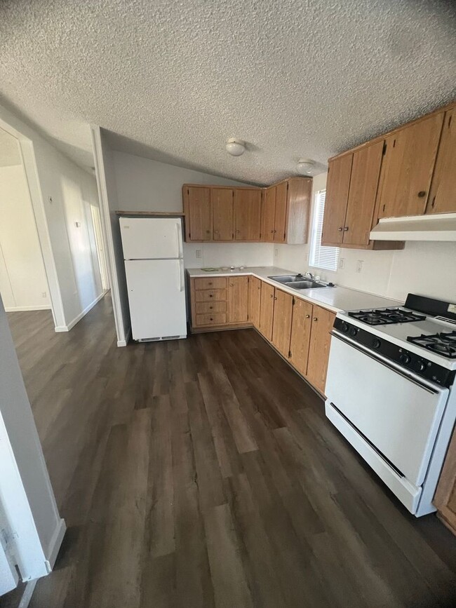 Photo - 3 Bedroom Manufactured Located in Bullhead...