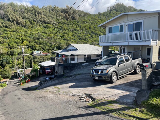 Photo - 1576 Pahulu St Unit Front Top