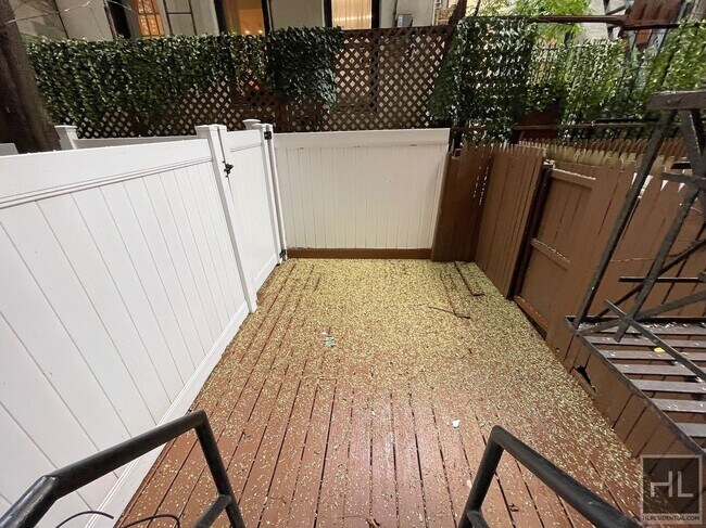 Photo - Mott Street Unit 3