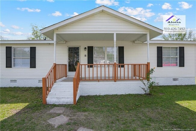 Photo - 101 1st St