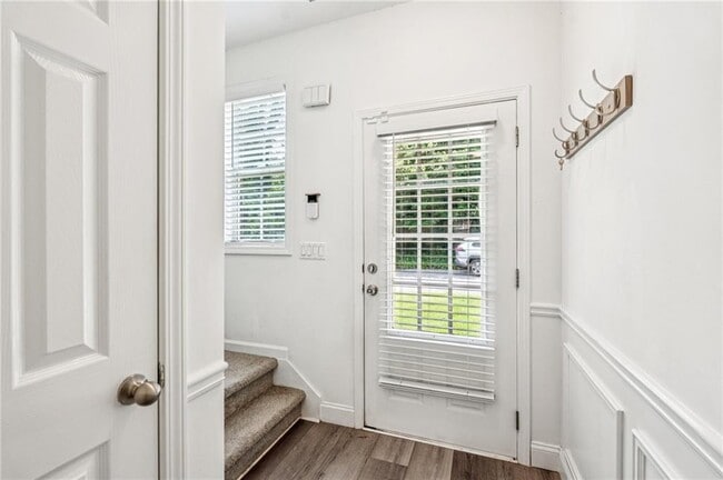 Photo - 3040 Bernauer Trce