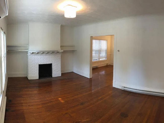 Photo - 933 Clay Ave Unidad A