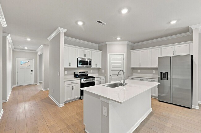 Photo - 7211 Holly Creek Dr SE