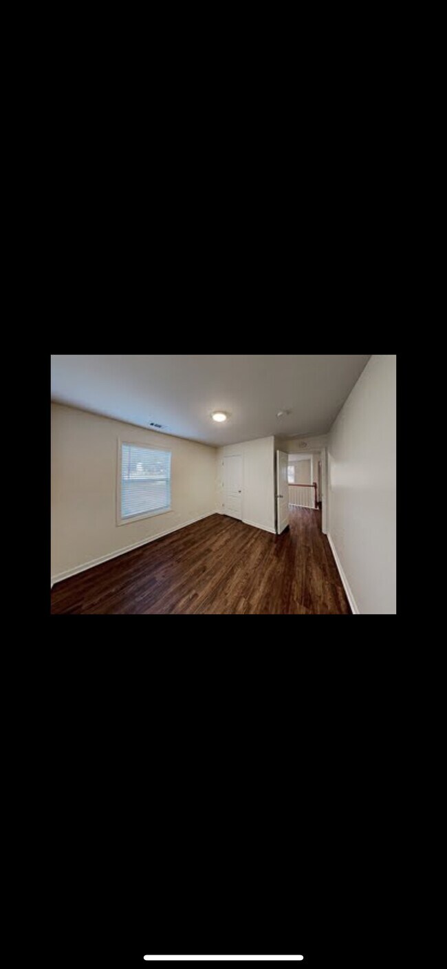 Photo - 8704 Country View Ave