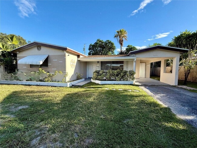 Building Photo - 7654 Indigo St