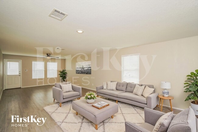 Photo - 2402 Double Oak Dr