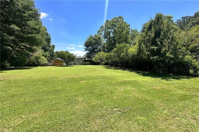 Photo - 6684 Londonderry Dr